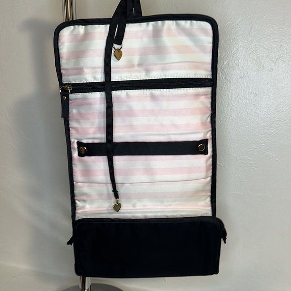 Victoria’s Secret travel black jewelry holder - Picture 3 of 10